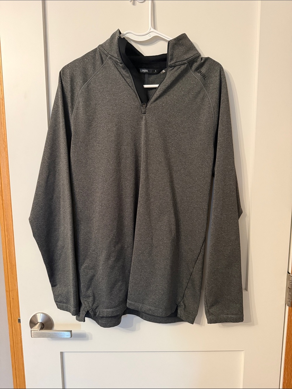 UNRL Men's Long Sleeve Quarter-Zip Pullover - Charcoal-Small